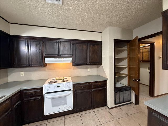 2001 Lona Avenue, Seminole, OK 74868