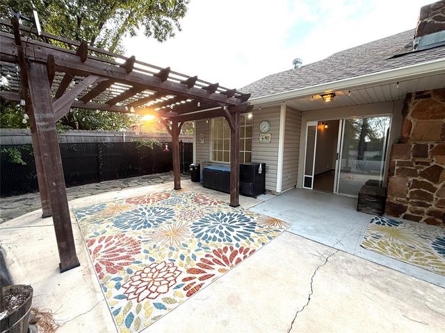 2001 Lona Avenue, Seminole, OK 74868