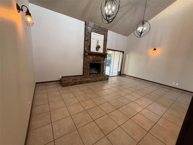 2001 Lona Avenue, Seminole, OK 74868
