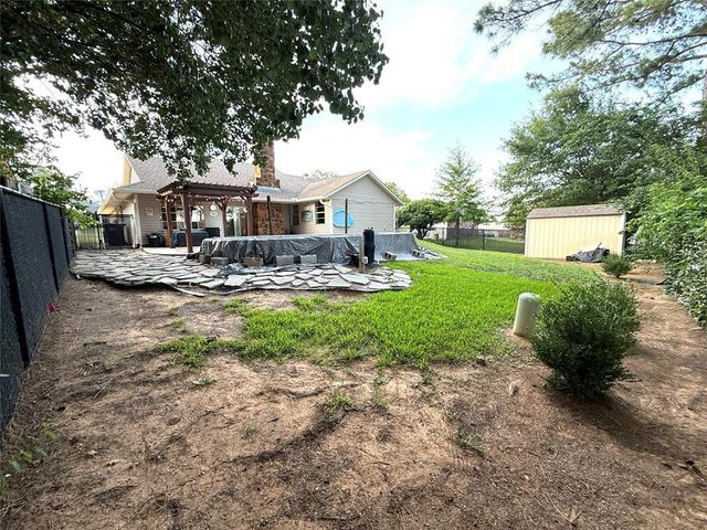 2001 Lona Avenue, Seminole, OK 74868