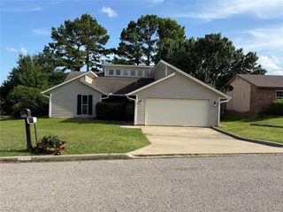 2001 Lona Avenue, Seminole, OK 74868