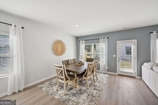 383 Lanier Circle, Woodstock, GA 30189