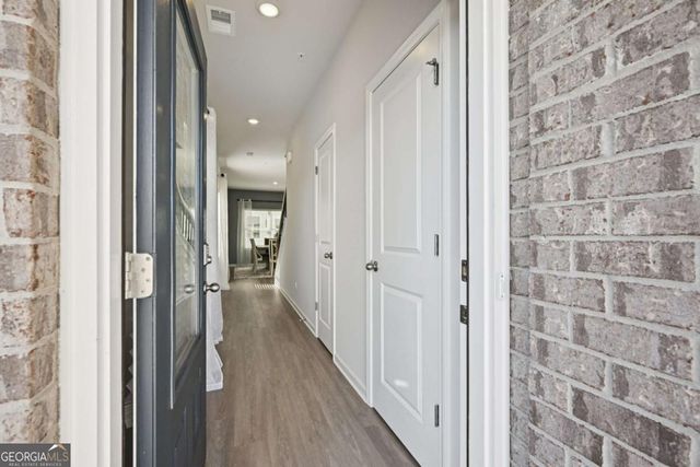 383 Lanier Circle, Woodstock, GA 30189
