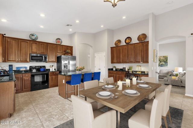 42422 W BRAVO Drive, Maricopa, AZ 85138