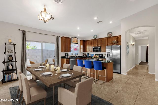 42422 W BRAVO Drive, Maricopa, AZ 85138