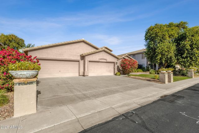 42422 W BRAVO Drive, Maricopa, AZ 85138