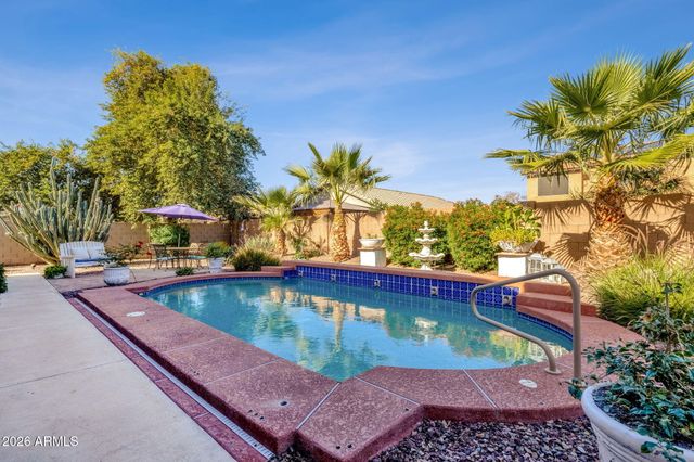 42422 W BRAVO Drive, Maricopa, AZ 85138