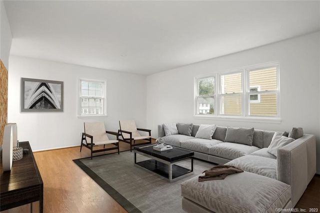 10 Harvann Road, Norwalk, CT 06850