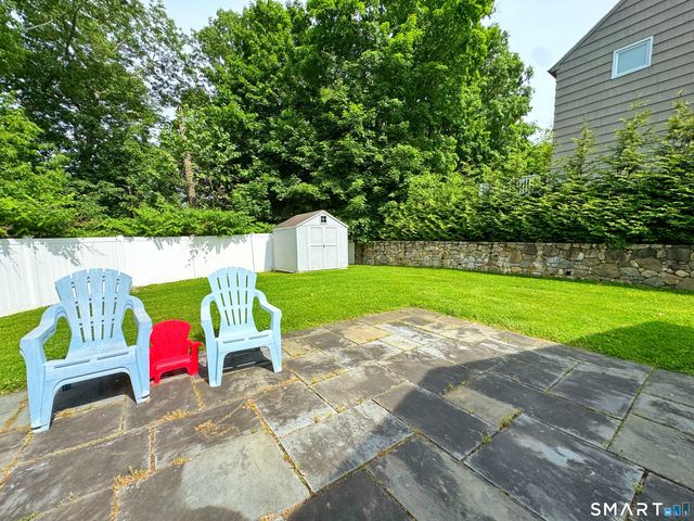 10 Harvann Road, Norwalk, CT 06850