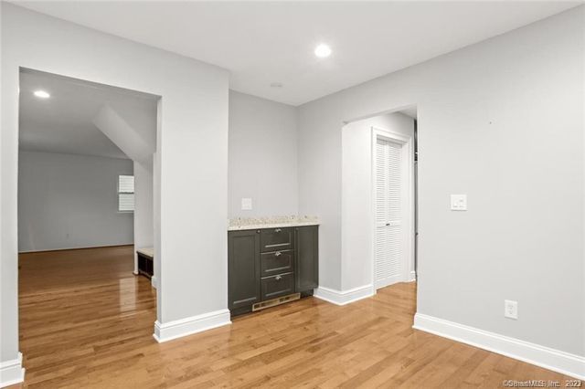 10 Harvann Road, Norwalk, CT 06850