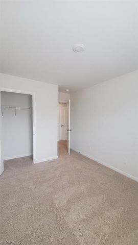 1388 Amberview Lane, Kernersville, NC 27284