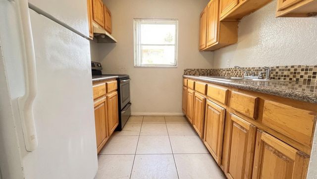200 Croton Avenue 111, Lantana, FL 33462