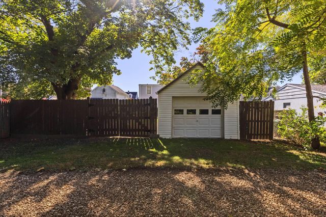 109 Riley Street, Mount Vernon, OH 43050