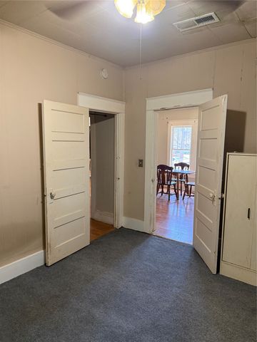 215 Bell Street, Gainesville, TX 76240