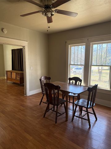 215 Bell Street, Gainesville, TX 76240