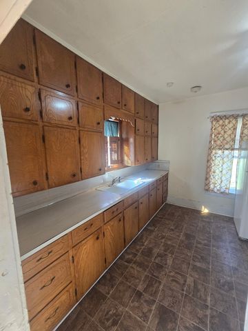 215 Bell Street, Gainesville, TX 76240