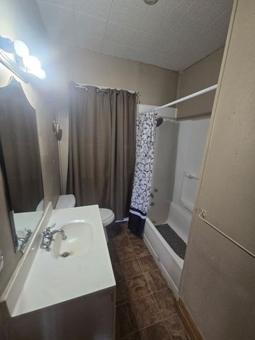 215 Bell Street, Gainesville, TX 76240