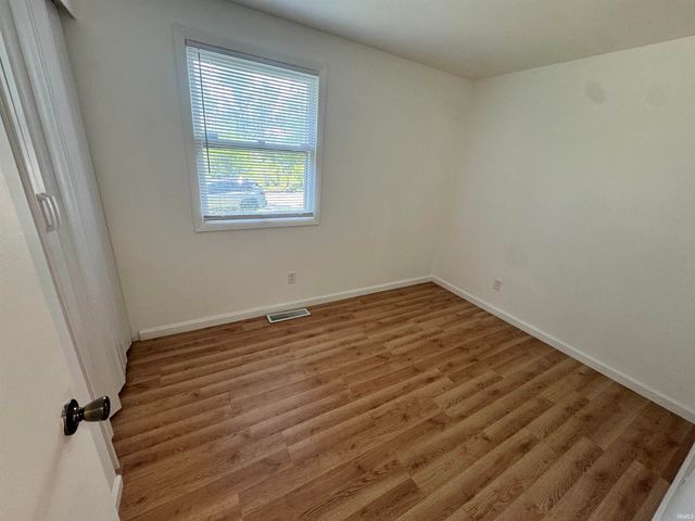 2219 W Bulla Street, South Bend, IN 46628