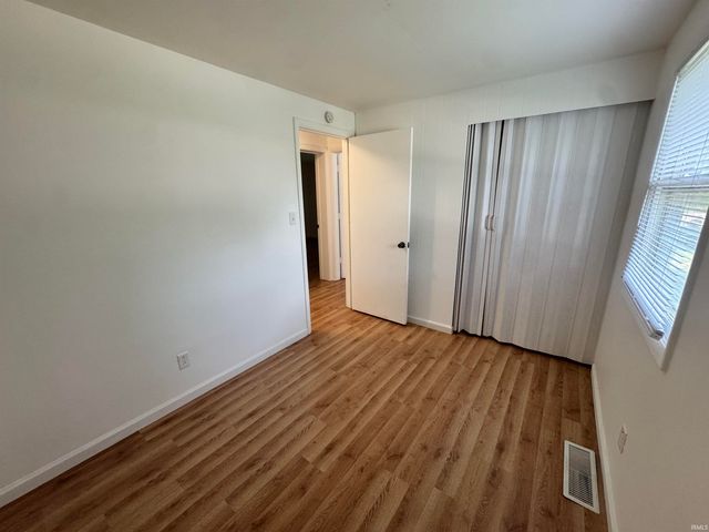 2219 W Bulla Street, South Bend, IN 46628
