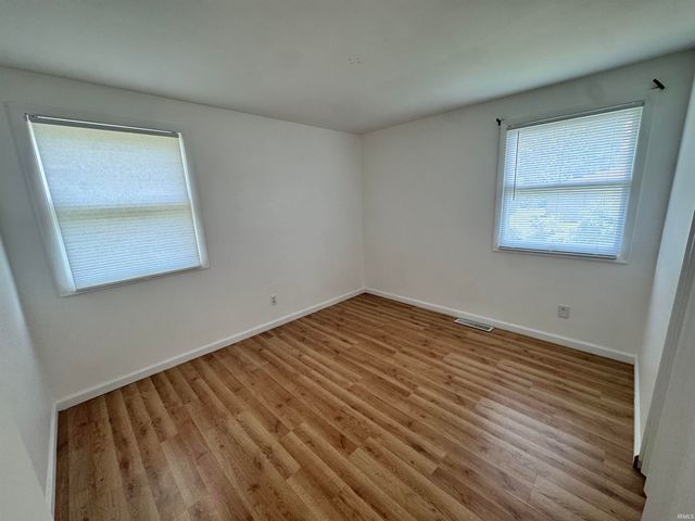 2219 W Bulla Street, South Bend, IN 46628