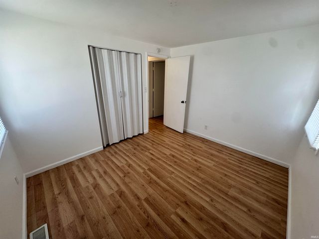 2219 W Bulla Street, South Bend, IN 46628