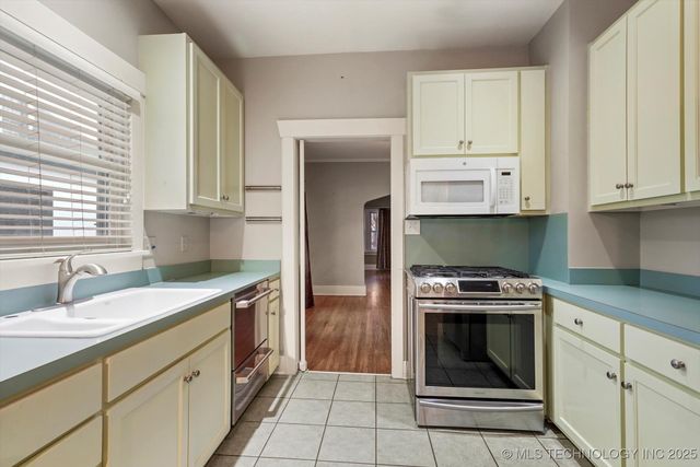 1513 S Owasso Avenue, Tulsa, OK 74120