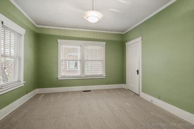 1513 S Owasso Avenue, Tulsa, OK 74120