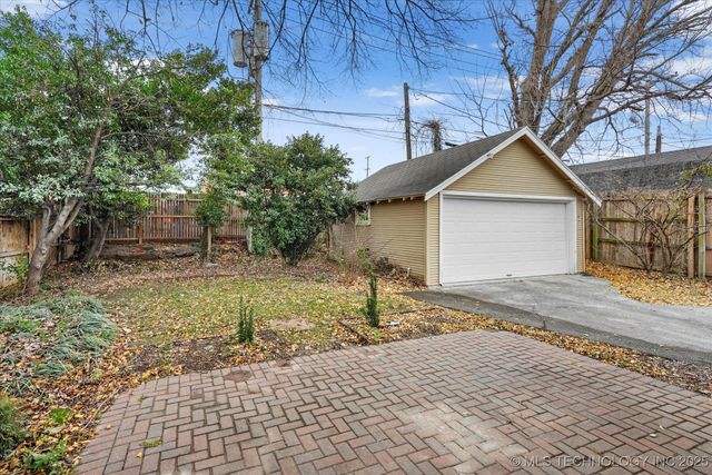 1513 S Owasso Avenue, Tulsa, OK 74120