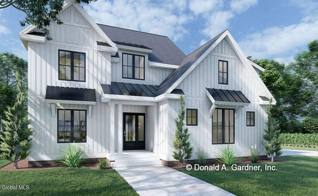 2 Torrin Lane, Guilderland, NY 12303