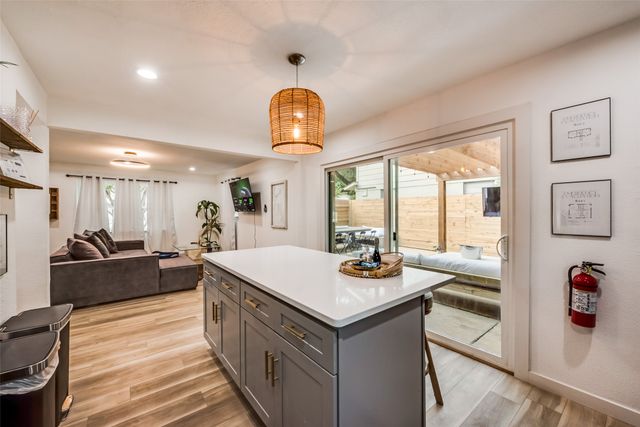 1201 Woodbrook Street, Arlington, TX 76011