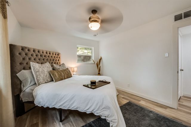 1201 Woodbrook Street, Arlington, TX 76011