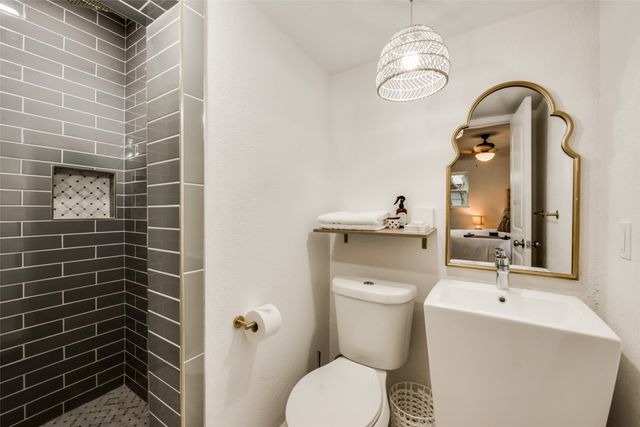 1201 Woodbrook Street, Arlington, TX 76011