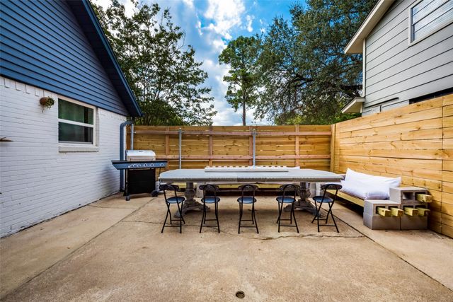 1201 Woodbrook Street, Arlington, TX 76011