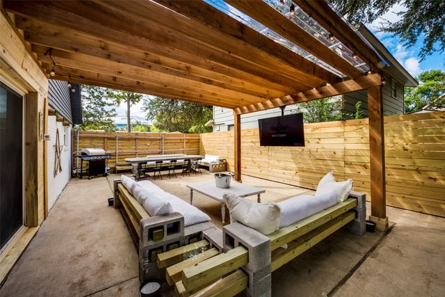 1201 Woodbrook Street, Arlington, TX 76011