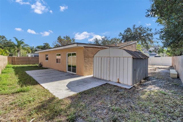 915 SEMINOLE BOULEVARD, Tarpon Springs, FL 34689