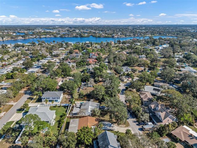 915 SEMINOLE BOULEVARD, Tarpon Springs, FL 34689