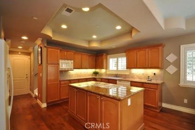 2310 Voorhees Avenue B, Redondo Beach, CA 90278
