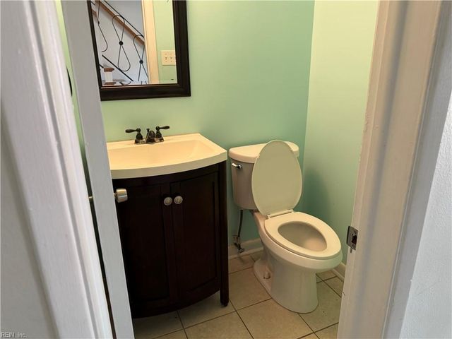 348 Gainsborough RD, Virginia Beach, VA 23462