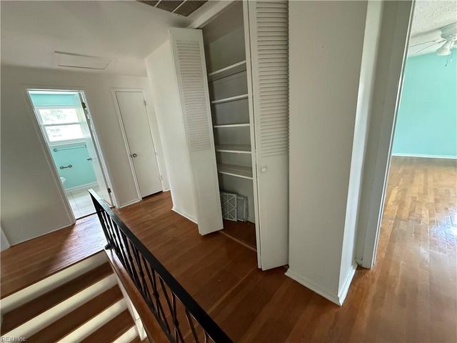 348 Gainsborough RD, Virginia Beach, VA 23462