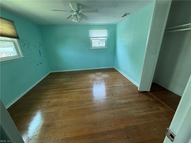 348 Gainsborough RD, Virginia Beach, VA 23462