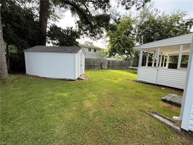 348 Gainsborough RD, Virginia Beach, VA 23462