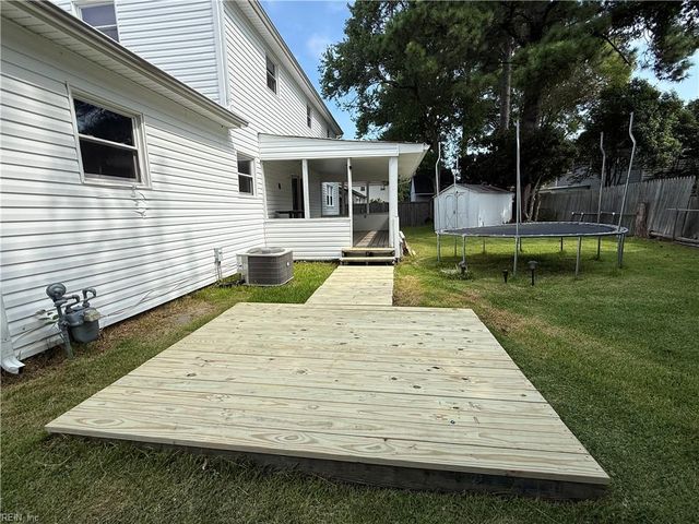 348 Gainsborough RD, Virginia Beach, VA 23462