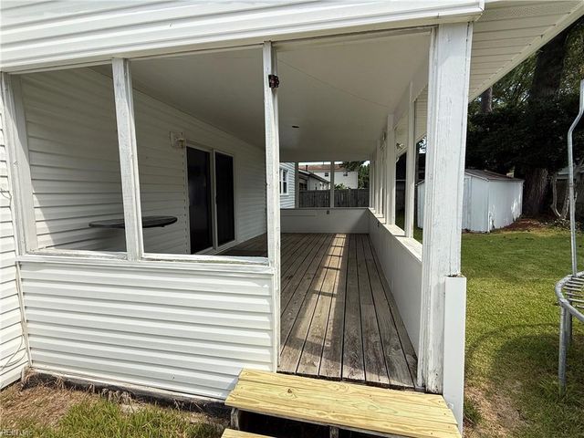 348 Gainsborough RD, Virginia Beach, VA 23462