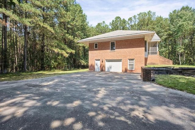 3925 Pate Road, Loganville, GA 30052