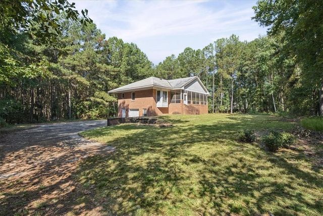 3925 Pate Road, Loganville, GA 30052
