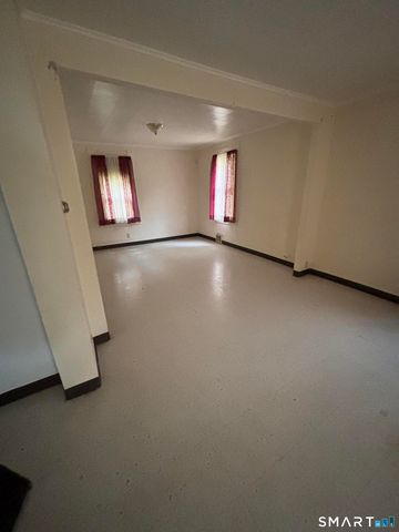 30 Ward Street, Waterbury, CT 06704