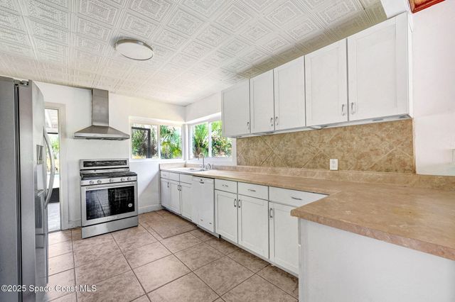 100 Tampa Avenue, Indialantic, FL 32903