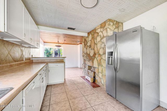 100 Tampa Avenue, Indialantic, FL 32903