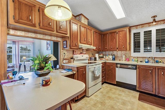 3033 MYAKKA RIVER ROAD, Tavares, FL 32778