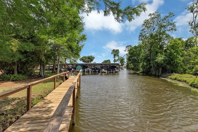 3033 MYAKKA RIVER ROAD, Tavares, FL 32778